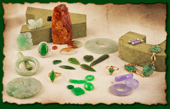 Loose jade gems and jewelry
