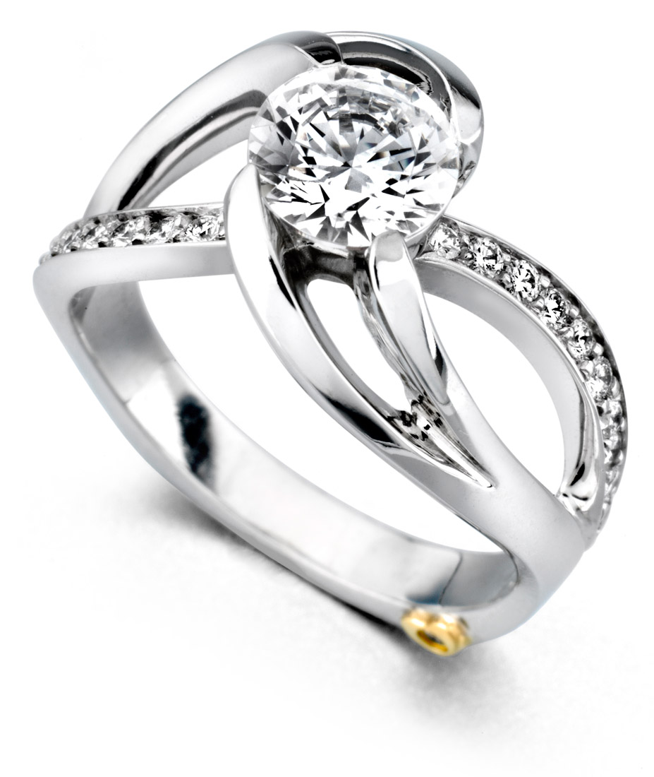 Oval Cut Solitaire Diamond 14K Yellow Gold Engagement Ring