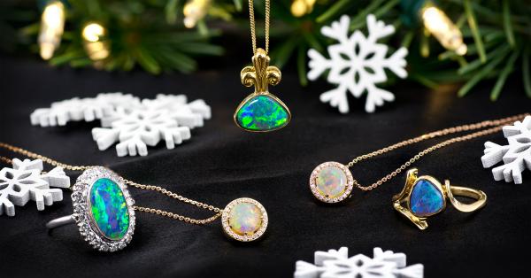 Opal pendants and rings for jewelry gifts 2017