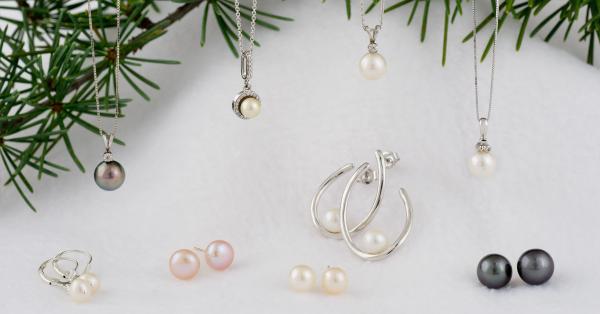 Pearl rings and pendants jewelry gifts for 2017