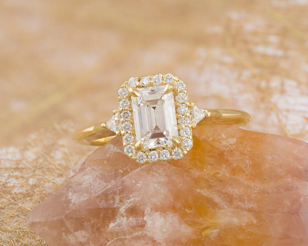 Are Halo Rings Out of Style?