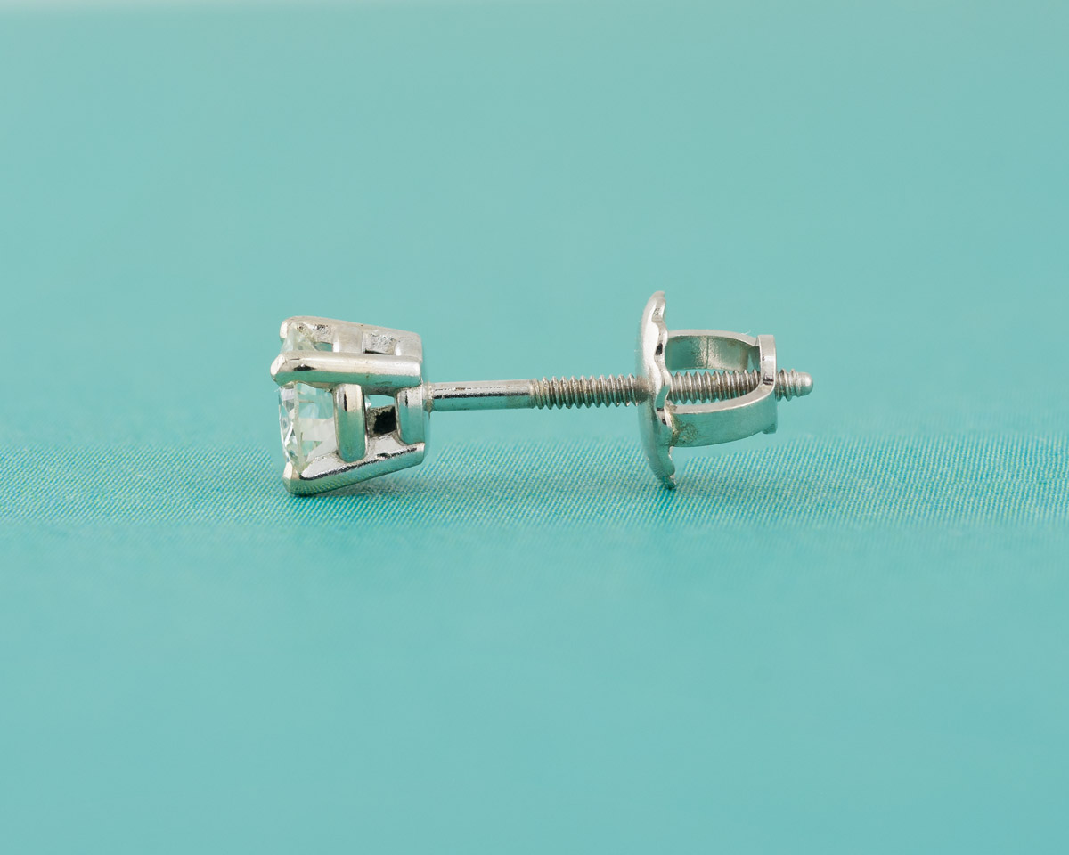 Earring Backings Guide: What are the best earrings backs to buy?