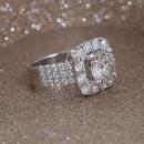 Round Brilliant Diamond Engagement Ring with Cushion Halo2