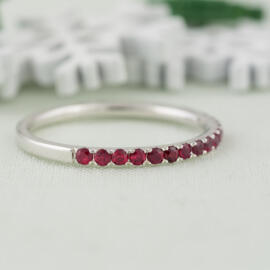 fancy background side angle straight ruby stacking band