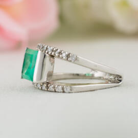 fancy background square emerald split shank right side view