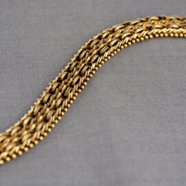 A yellow gold bismark chain